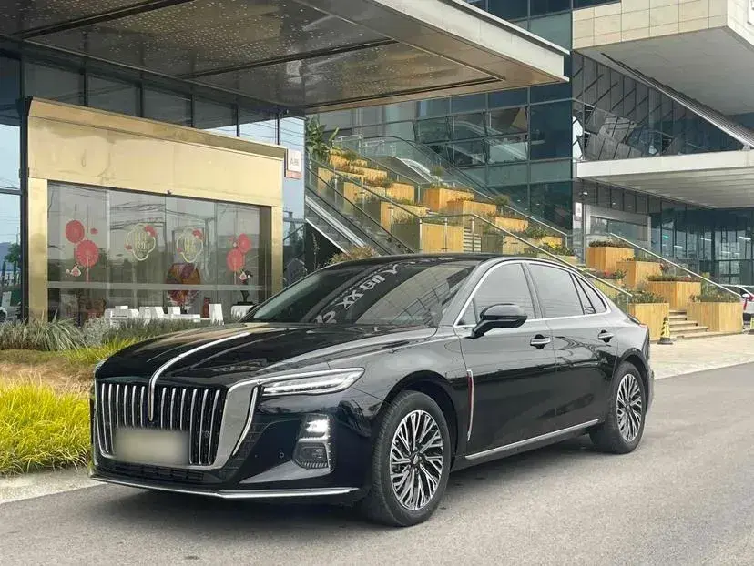 2024 HongQi H5 2.0T 224HP L4 8AT