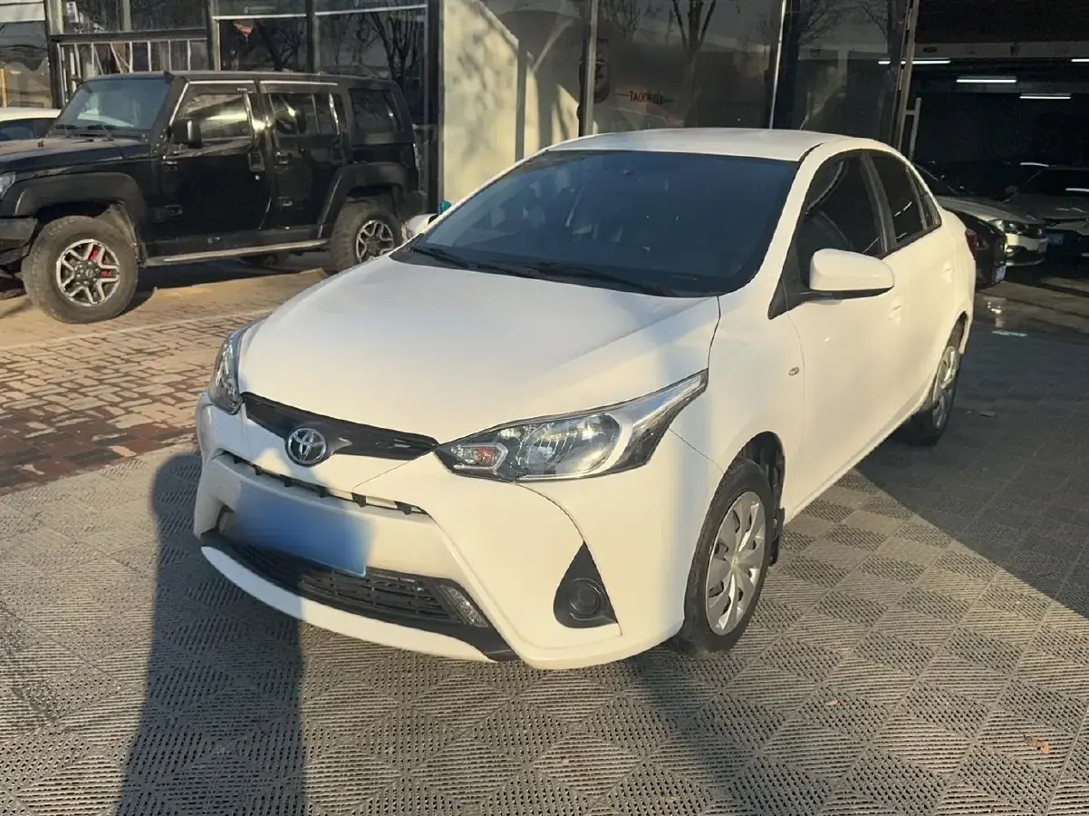 2020 Toyota Yaris L 1.5L 110HP L4 CVT