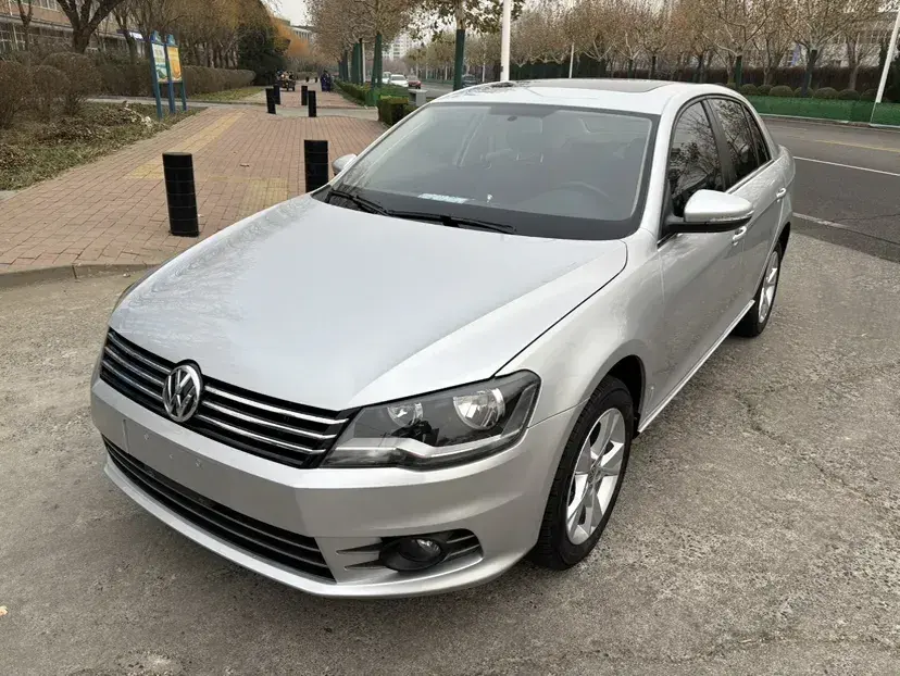 2014 Volkswagen Bora 1.6L 105HP L4 6AT