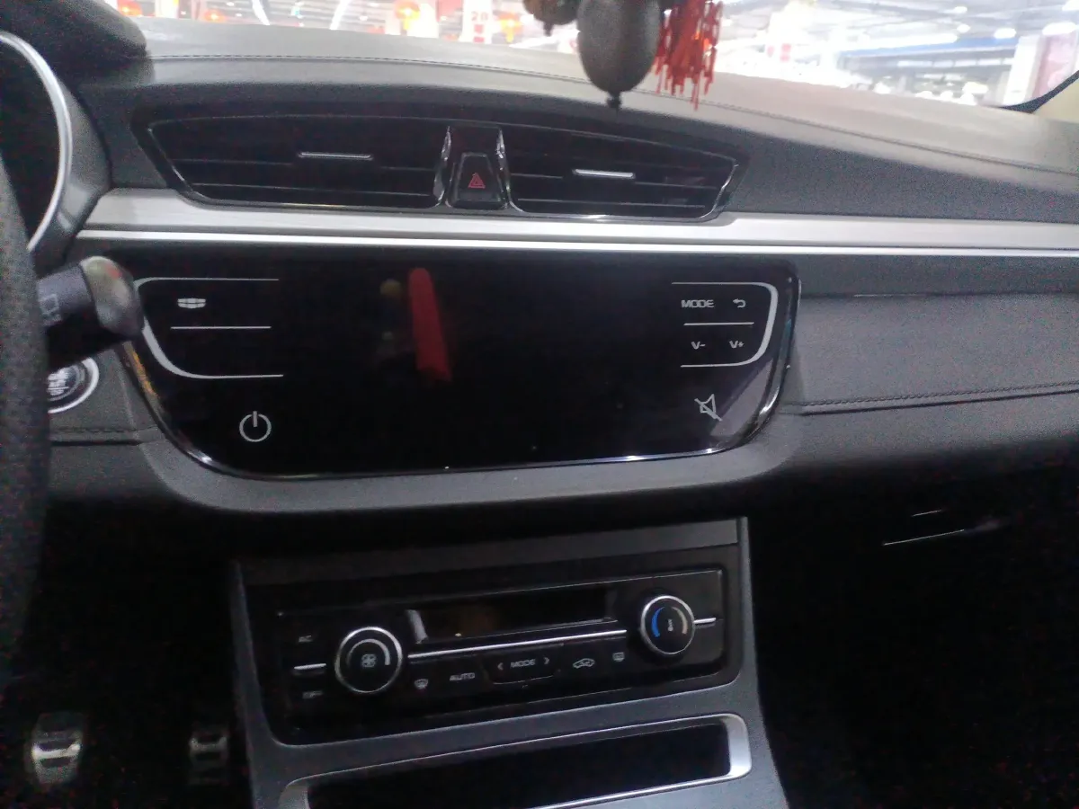 2018 Geely Vision S1 1.5L 109HP L4 5MT,autocango,china used car exporter,china ev exporter,chinese used car exporter,chinese used ev exporter