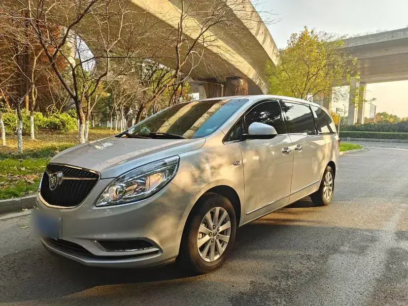 2017 Buick GL8 2.5L 200HP L4 6AT