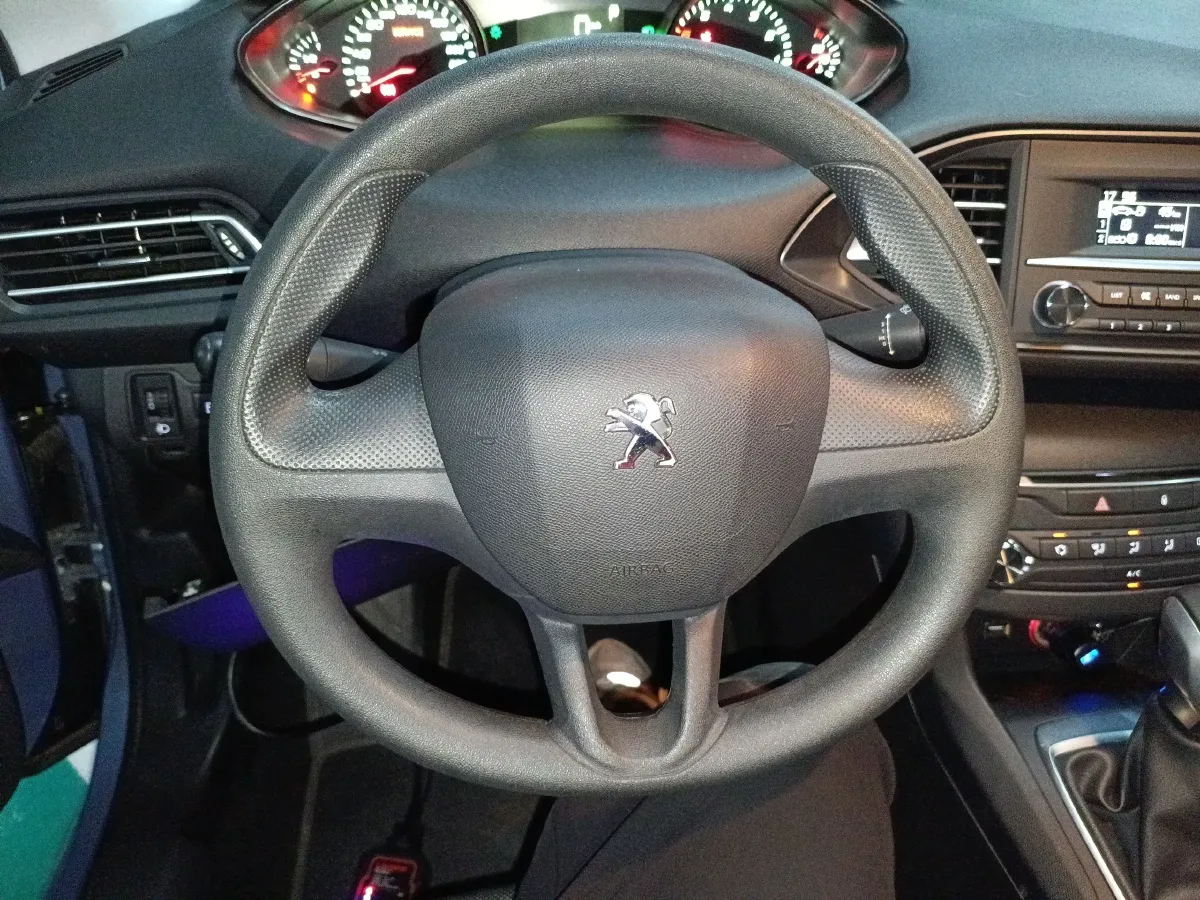 2015 Peugeot 308S 1.2T 136HP L3 6AT,autocango,china used car exporter,china ev exporter,chinese used car exporter,chinese used ev exporter