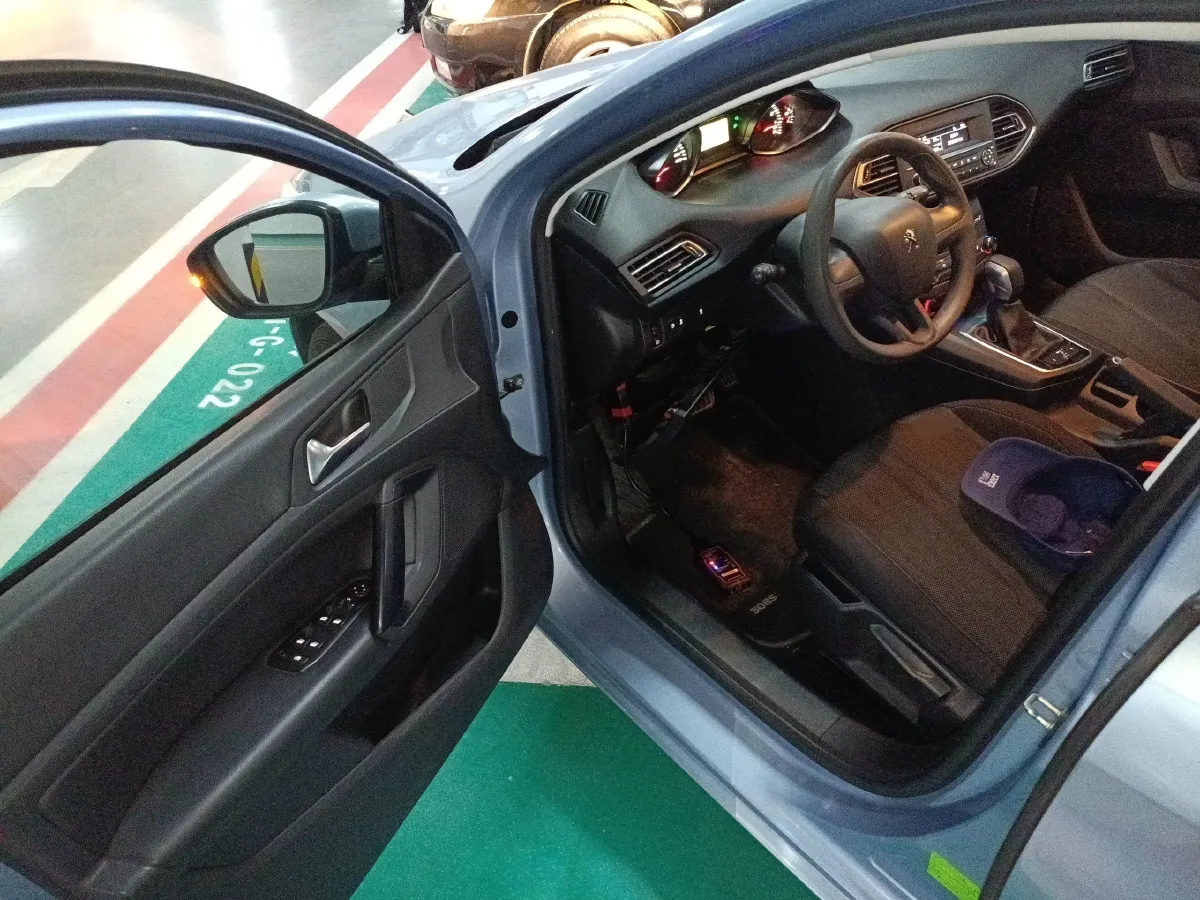 2015 Peugeot 308S 1.2T 136HP L3 6AT,autocango,china used car exporter,china ev exporter,chinese used car exporter,chinese used ev exporter