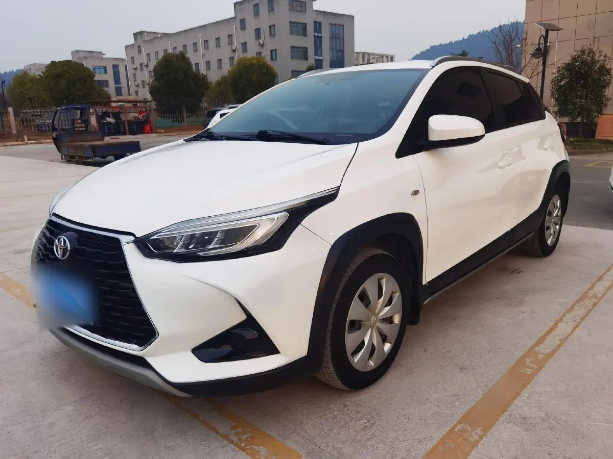 2021 Toyota Yaris L 1.5L 112HP L4 CVT