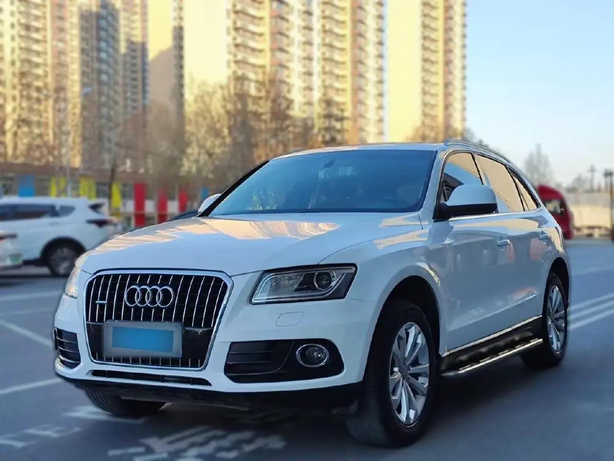 2013 Audi Q5 2.0T 211HP L4 8AT