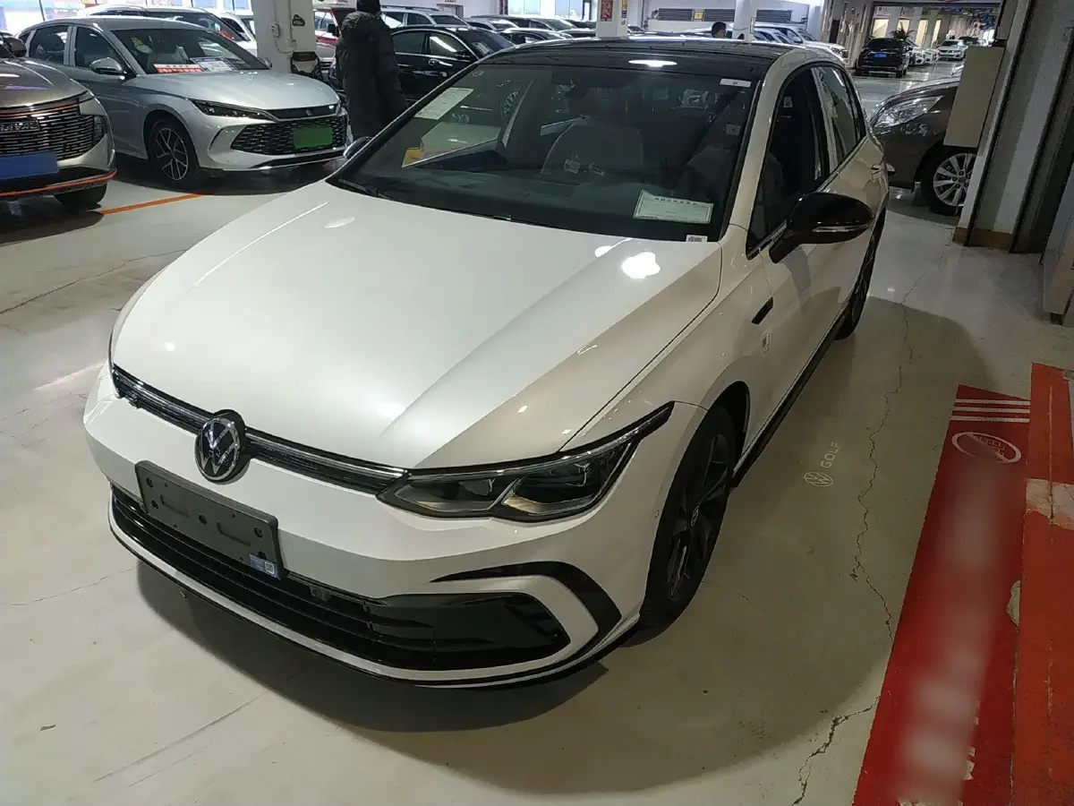 2024 Volkswagen Golf 1.4T 150HP L4 7DCT