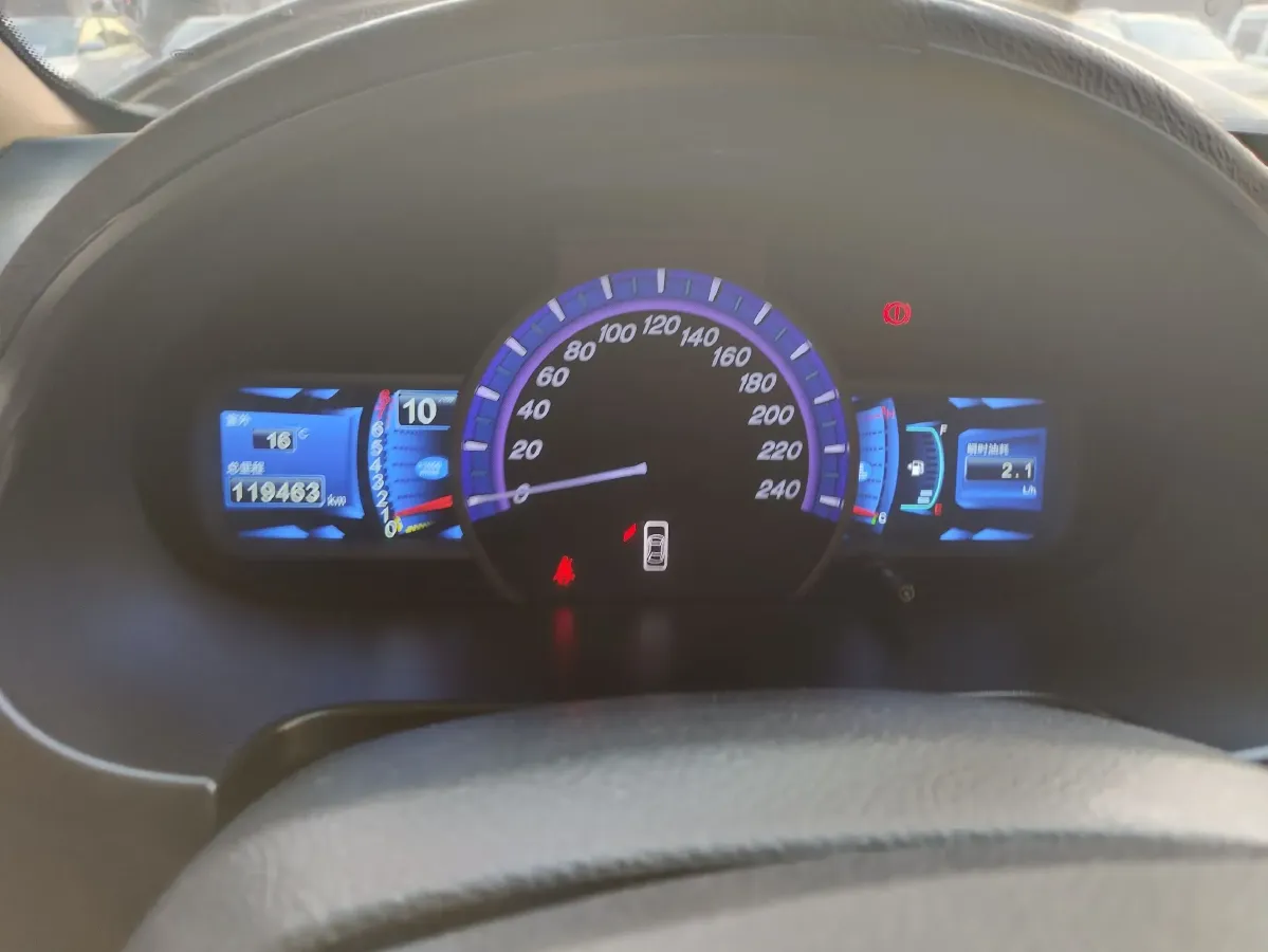 2013 BYD S6 2.0L 140HP L4 5MT,autocango,china used car exporter,china ev exporter,chinese used car exporter,chinese used ev exporter