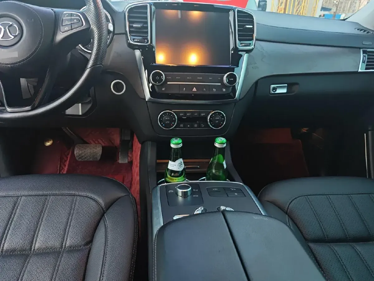 2021 BeiJing BJ90 4.0T 422HP V8 9AT,autocango,china used car exporter,china ev exporter,chinese used car exporter,chinese used ev exporter