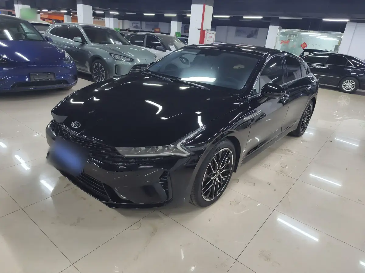 2020 Kia K5 2.0T 240HP L4 8AT