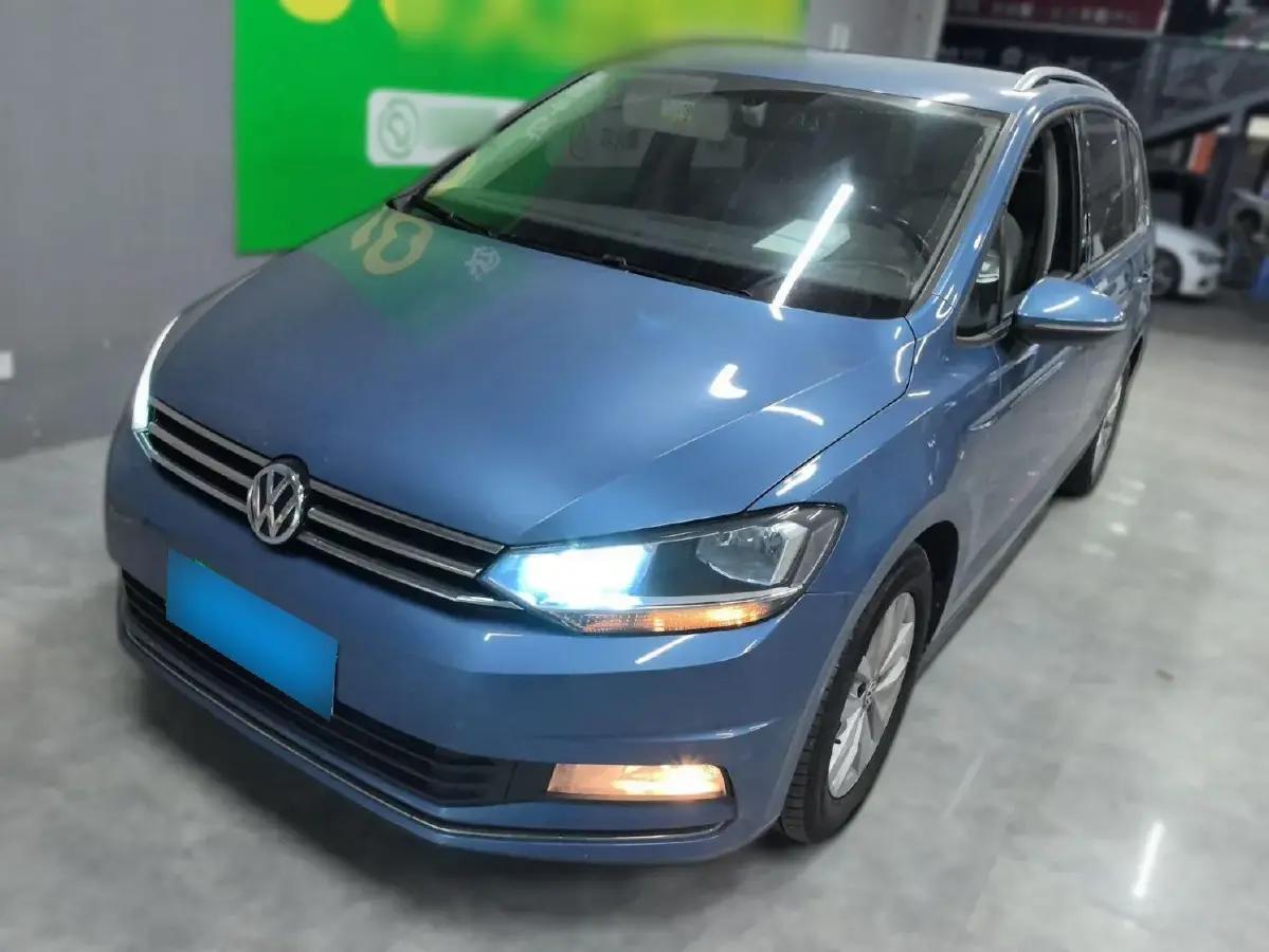 2016 Volkswagen Touran 1.4T 150HP L4 7DCT