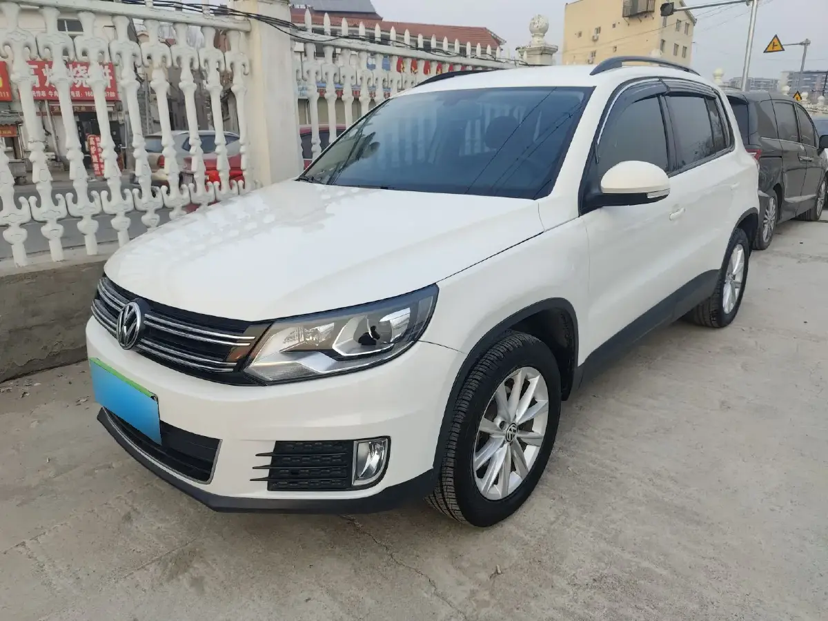 2015 Volkswagen Tiguan 1.8T 160HP L4 6AT
