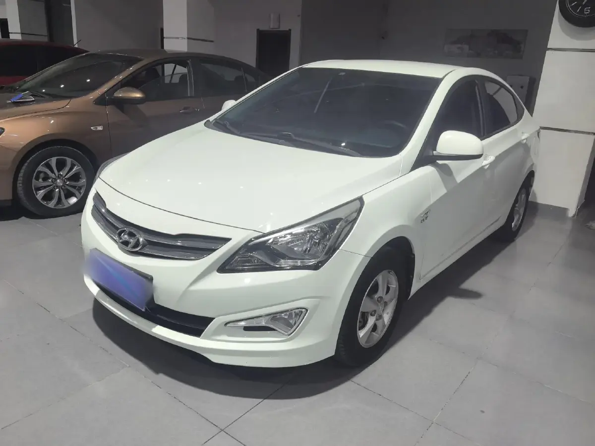 2016 Hyundai Reina 1.4L 107HP L4 5MT