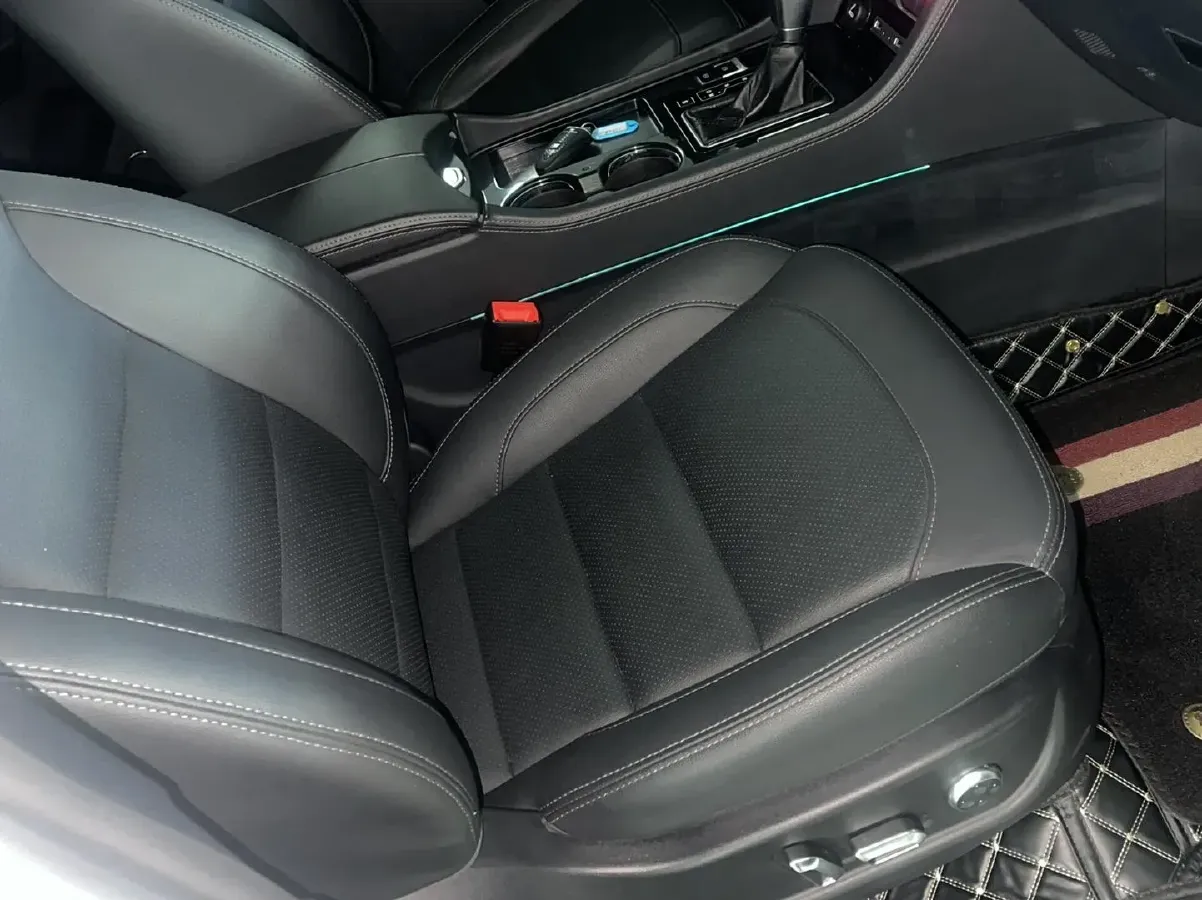 2017 Zotye T600 Coupe 1.5T 156HP L4 6AT,autocango,china used car exporter,china ev exporter,chinese used car exporter,chinese used ev exporter