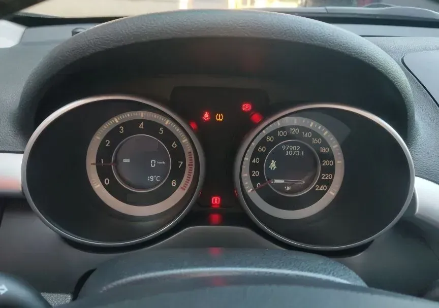 2013 Bestune X80 2.0L 147HP L4 6MT,autocango,china used car exporter,china ev exporter,chinese used car exporter,chinese used ev exporter