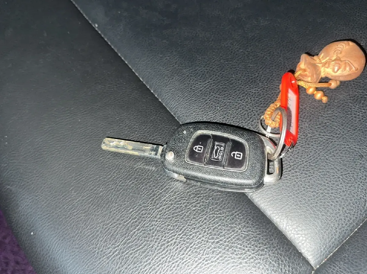 2017 Hyundai Verna RV 1.4L 100HP L4 6AT,autocango,china used car exporter,china ev exporter,chinese used car exporter,chinese used ev exporter