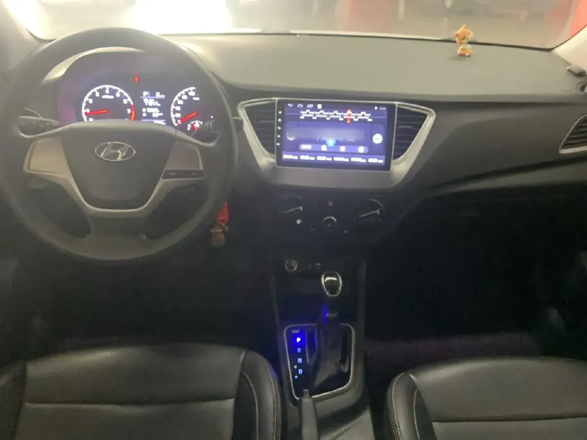 2017 Hyundai Verna RV 1.4L 100HP L4 6AT,autocango,china used car exporter,china ev exporter,chinese used car exporter,chinese used ev exporter