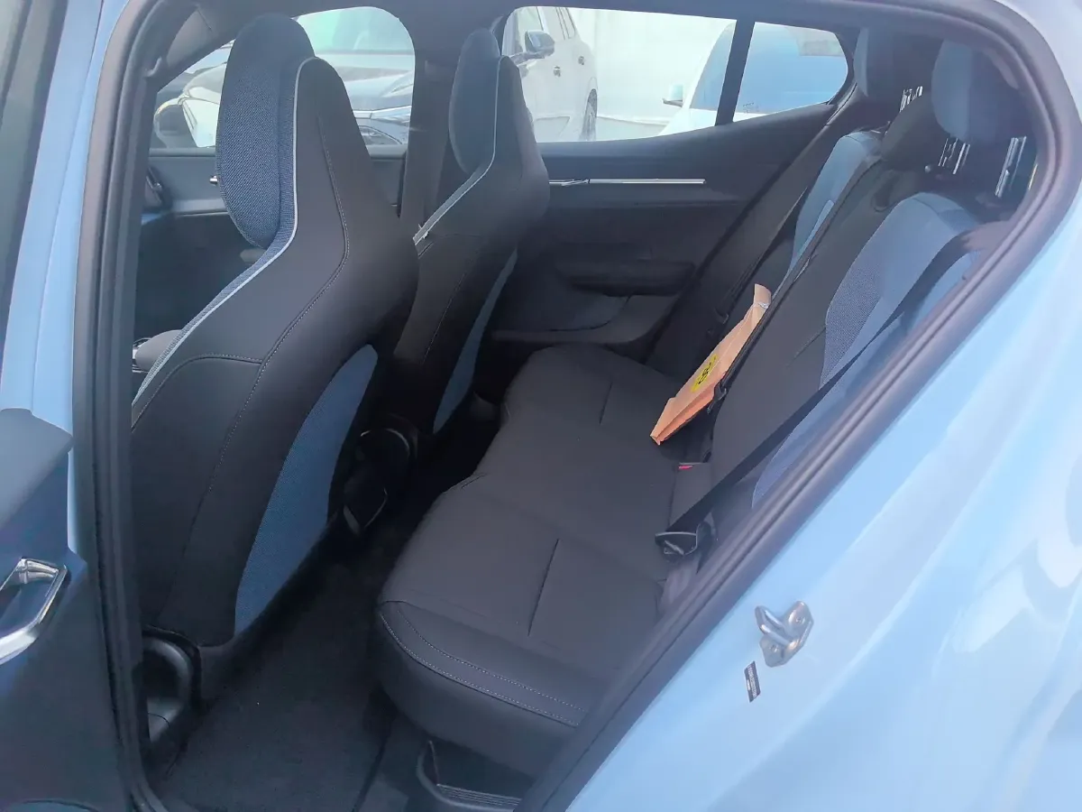 2025 Volvo EX30 BEV 66KWH,autocango,china used car exporter,china ev exporter,chinese used car exporter,chinese used ev exporter