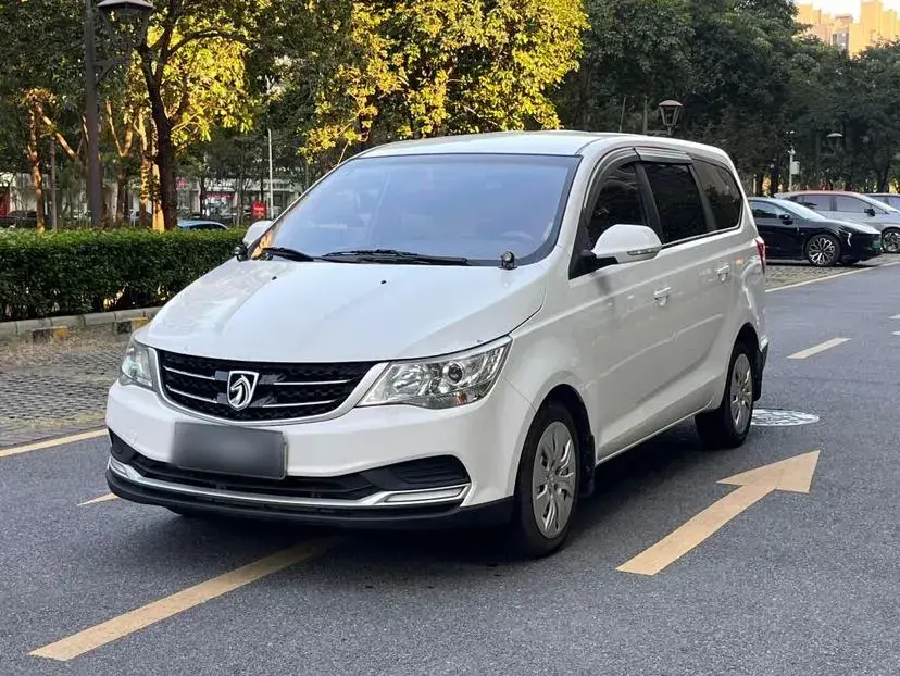 2016 BaoJun 730 1.5L 112HP L4 5MT