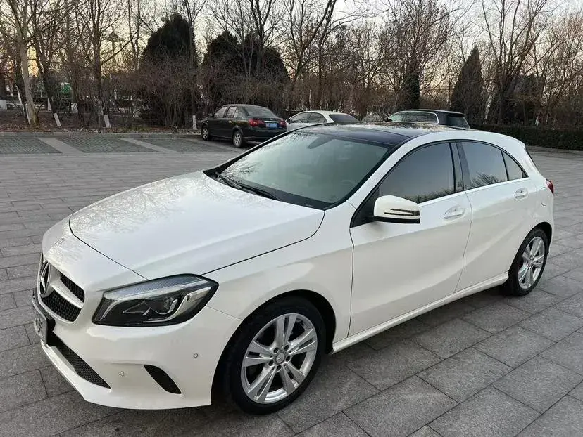 2016 Mercedes-Benz A Class 1.6T 156HP L4 7DCT