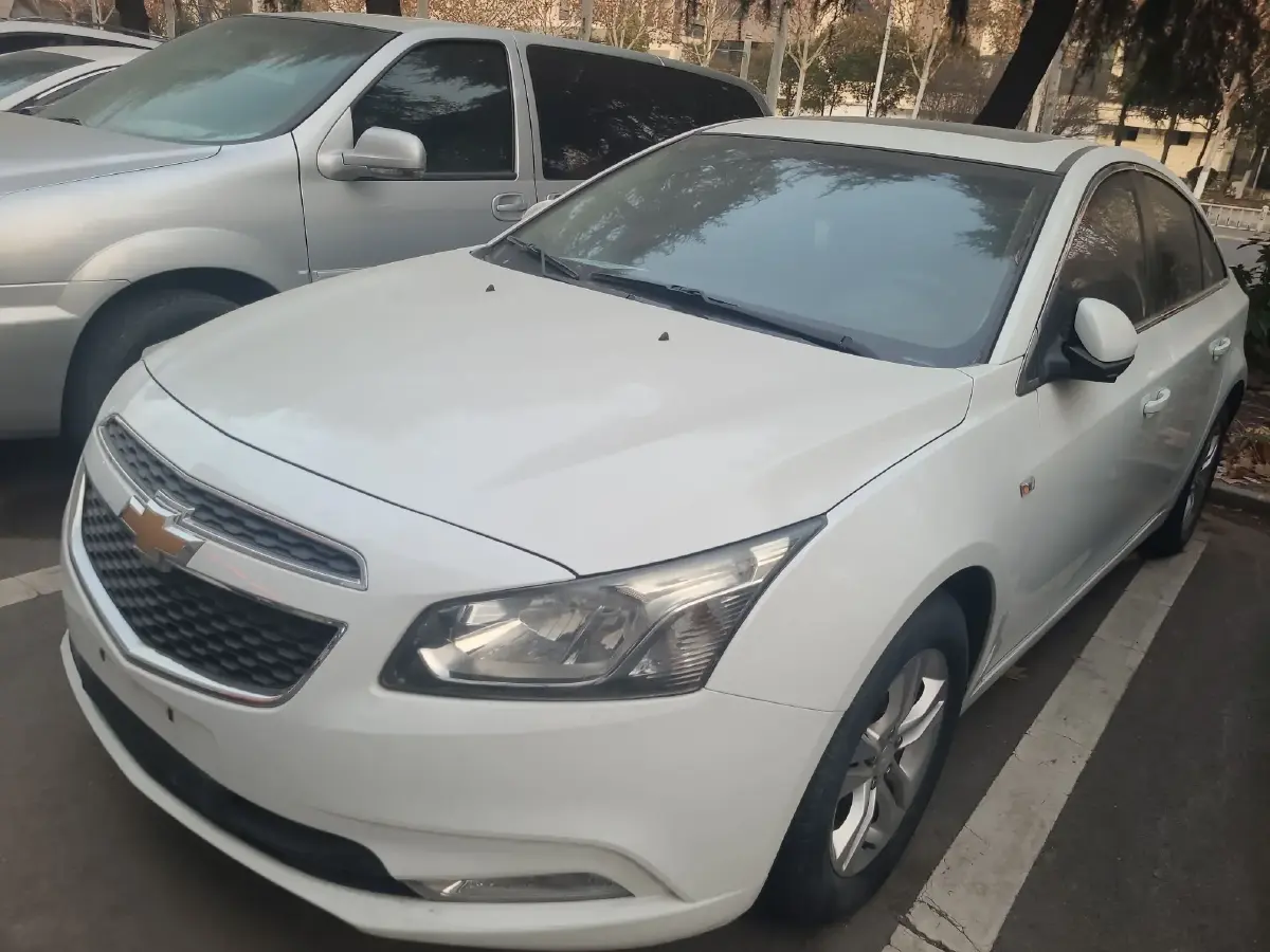 2015 Chevrolet Cruze 1.5L 113HP L4 5MT