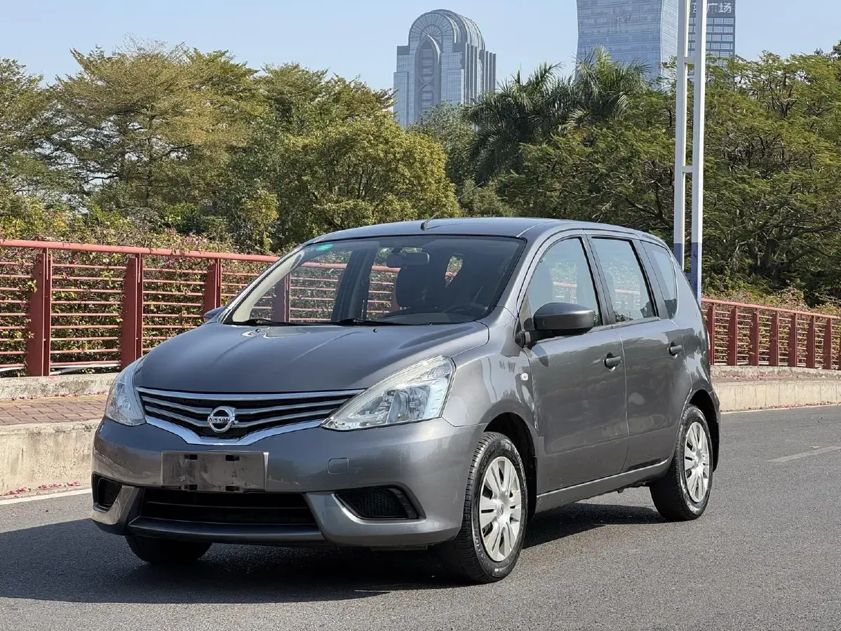 2015 Nissan Livina 1.6L 124HP L4 CVT