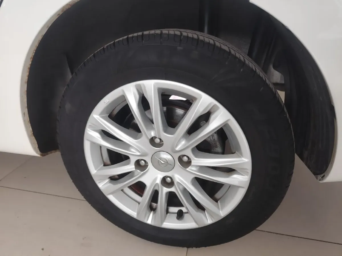 2016 HaiMa M3 1.5L 112HP L4 5MT,autocango,china used car exporter,china ev exporter,chinese used car exporter,chinese used ev exporter