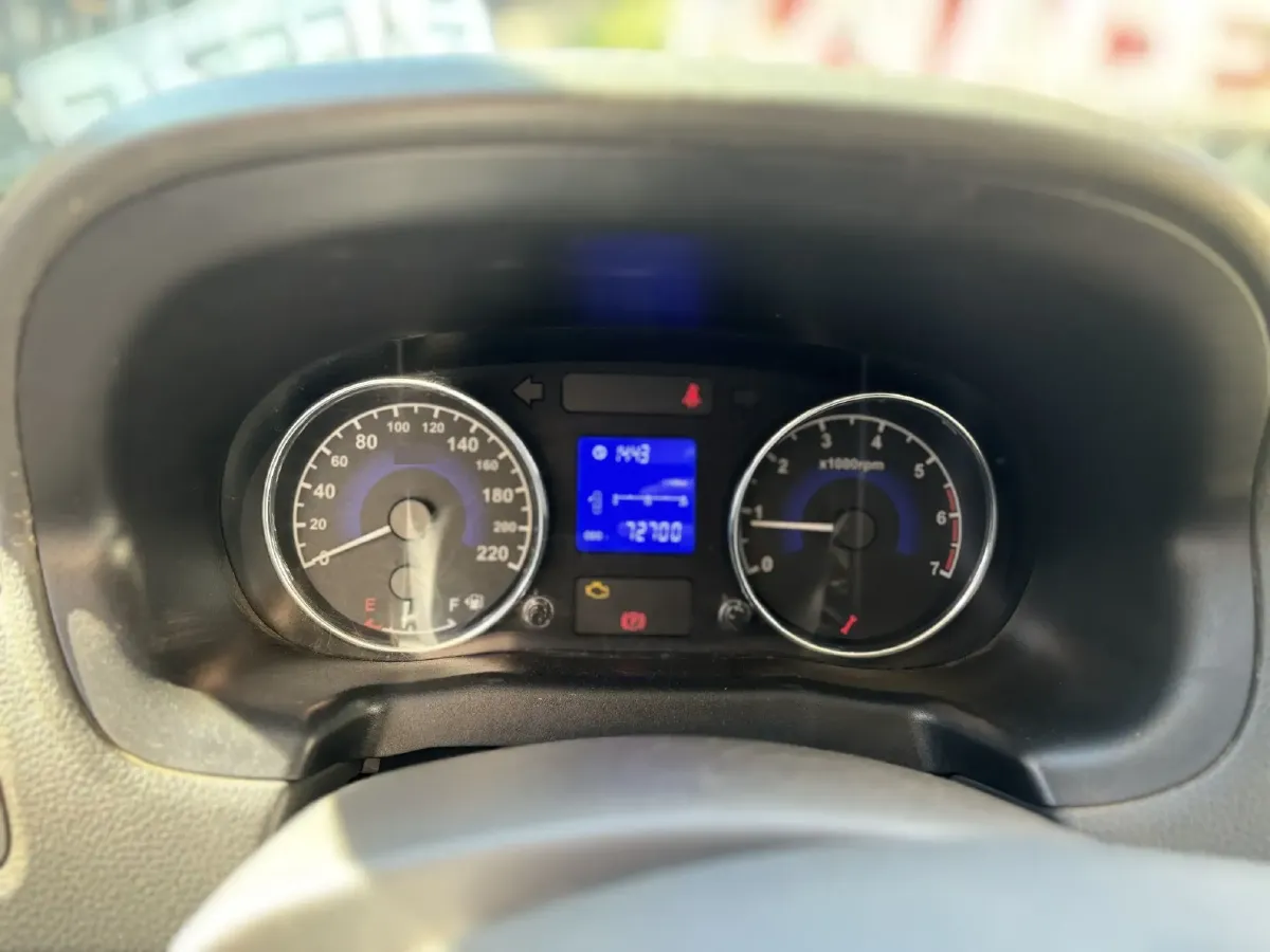 2014 Chery E5 1.5L 109HP L4 5MT,autocango,china used car exporter,china ev exporter,chinese used car exporter,chinese used ev exporter