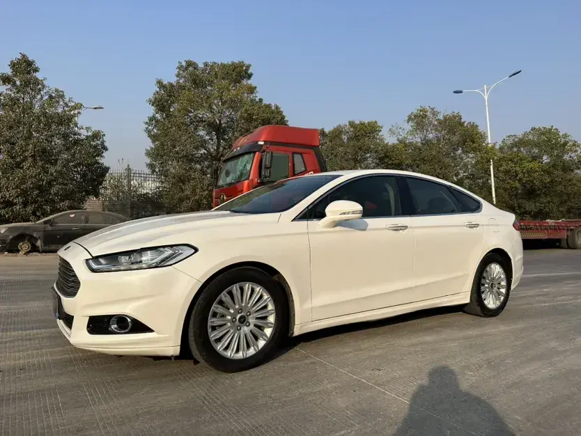 2013 Ford Mondeo 2.0T 203HP L4 6AT