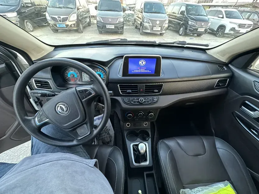 2019 DongFeng Fengon Fengon 330 1.5L 116HP L4 5MT,autocango,china used car exporter,china ev exporter,chinese used car exporter,chinese used ev exporter