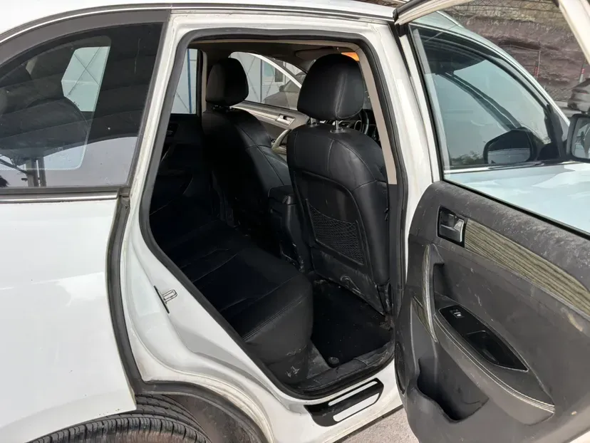 2016 Zotye T600 1.5T 162HP L4 5MT,autocango,china used car exporter,china ev exporter,chinese used car exporter,chinese used ev exporter