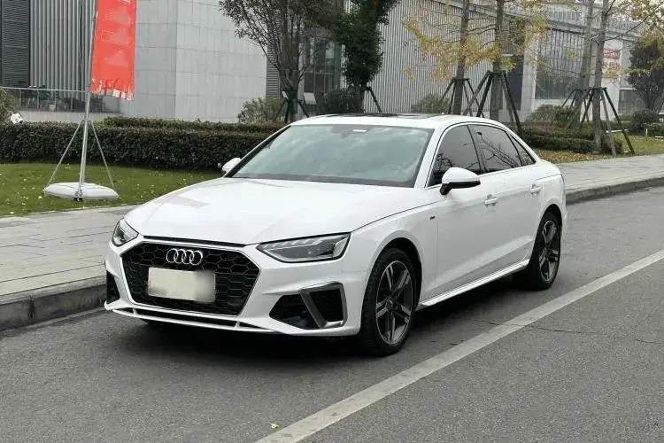 2021 Audi A4L 2.0T 190HP L4 7DCT