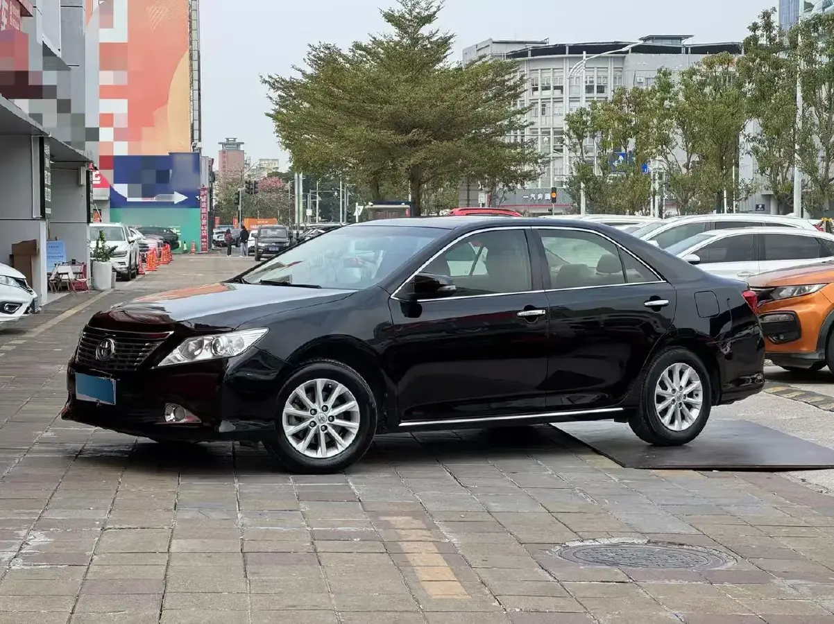 2013 Toyota Camry 2.5L 184HP L4 6AT