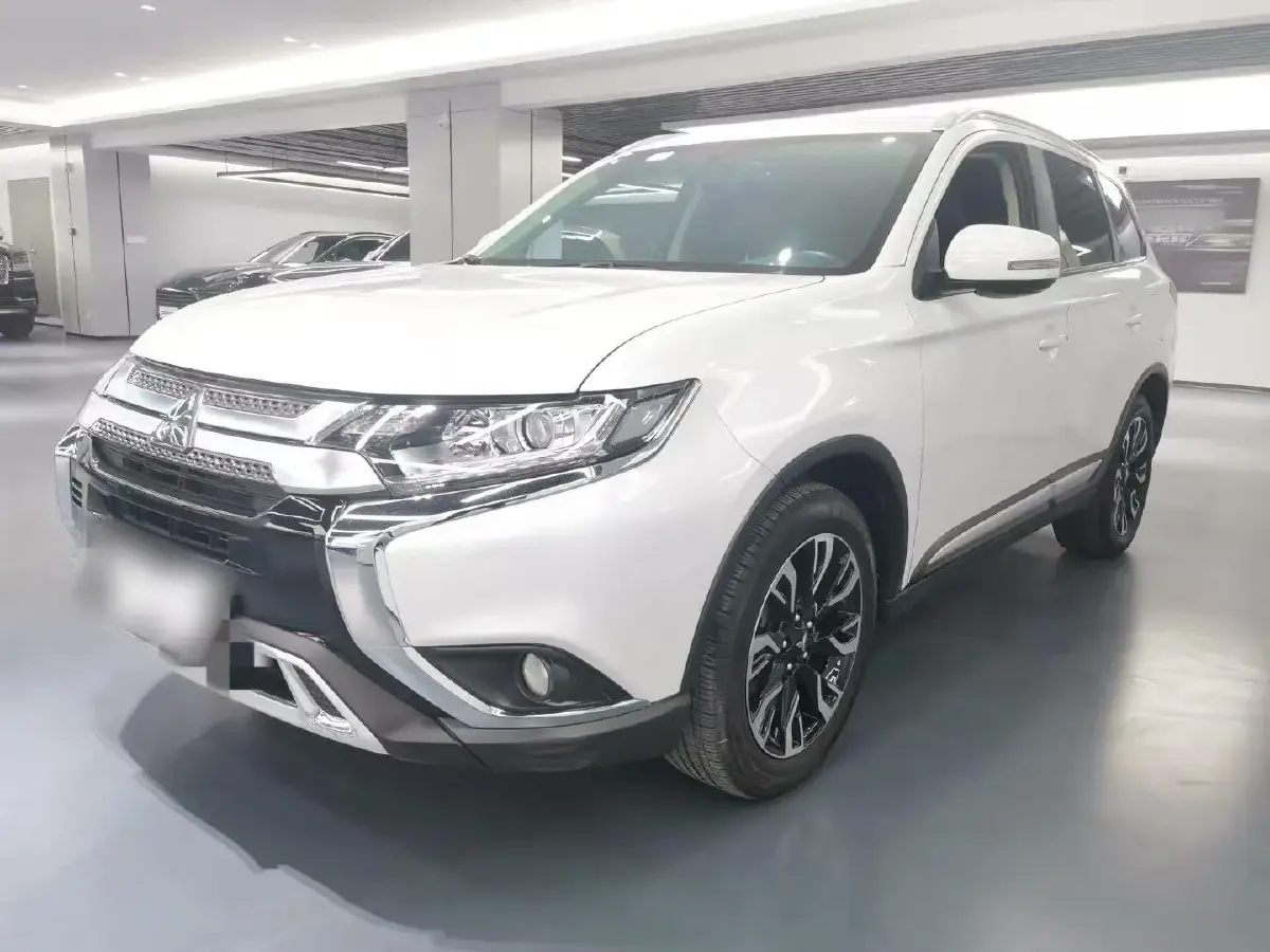 2019 Mitsubishi Outlander 2.0L 166HP L4 CVT
