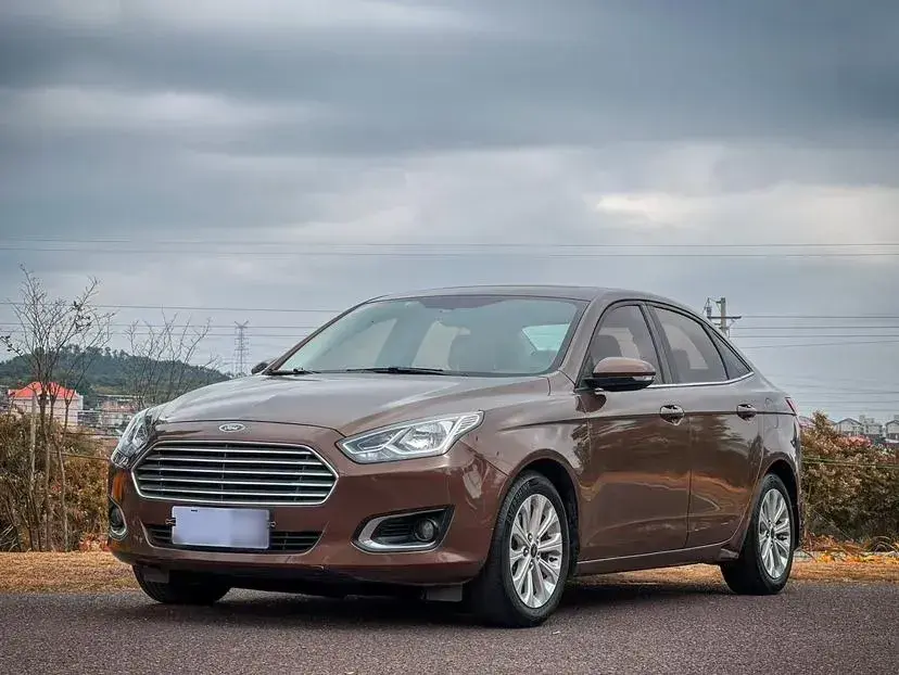 2015 Ford Escort 1.5L 113HP L4 6AT