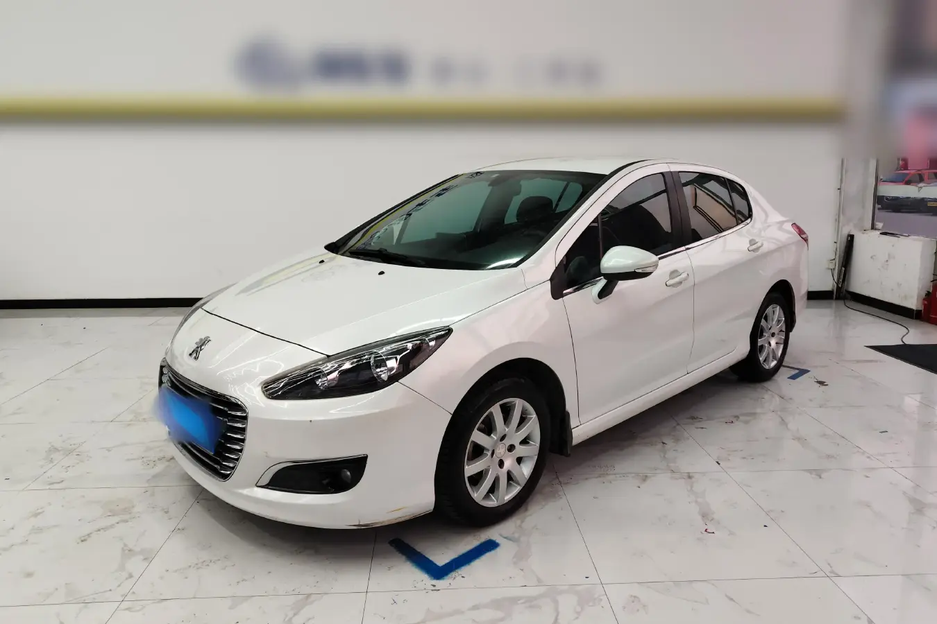 2014 Peugeot 308 1.6L 117HP L4 5MT