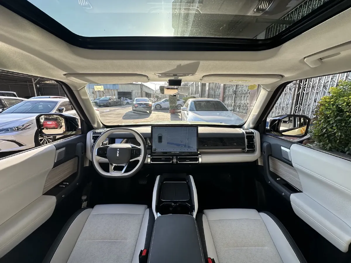 2024 iCAR 03 BEV 65.69KWH,autocango,china used car exporter,china ev exporter,chinese used car exporter,chinese used ev exporter