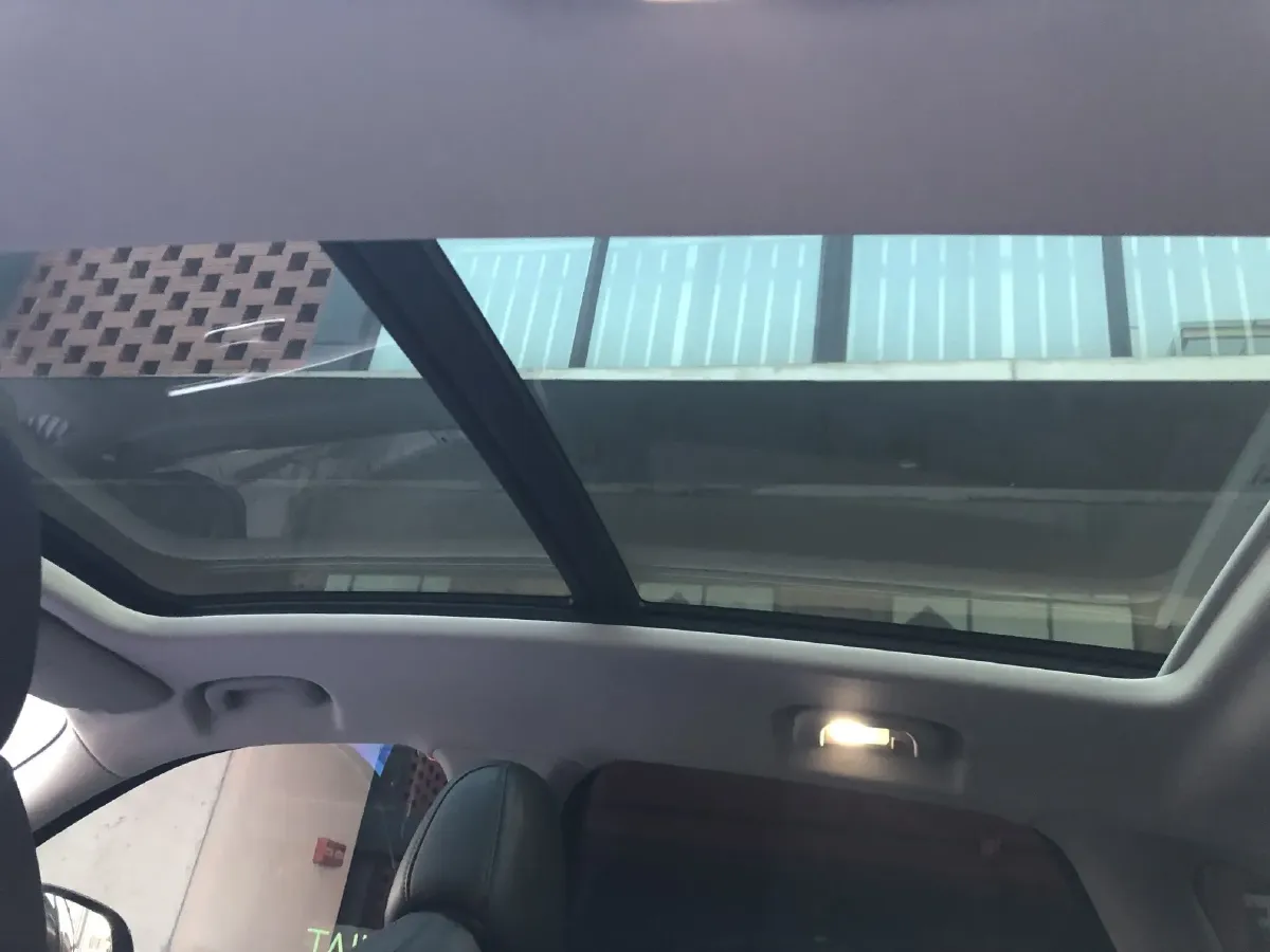 2021 Rising Auto MARVEL R 2AT BEV 69.9KWH,autocango,china used car exporter,china ev exporter,chinese used car exporter,chinese used ev exporter