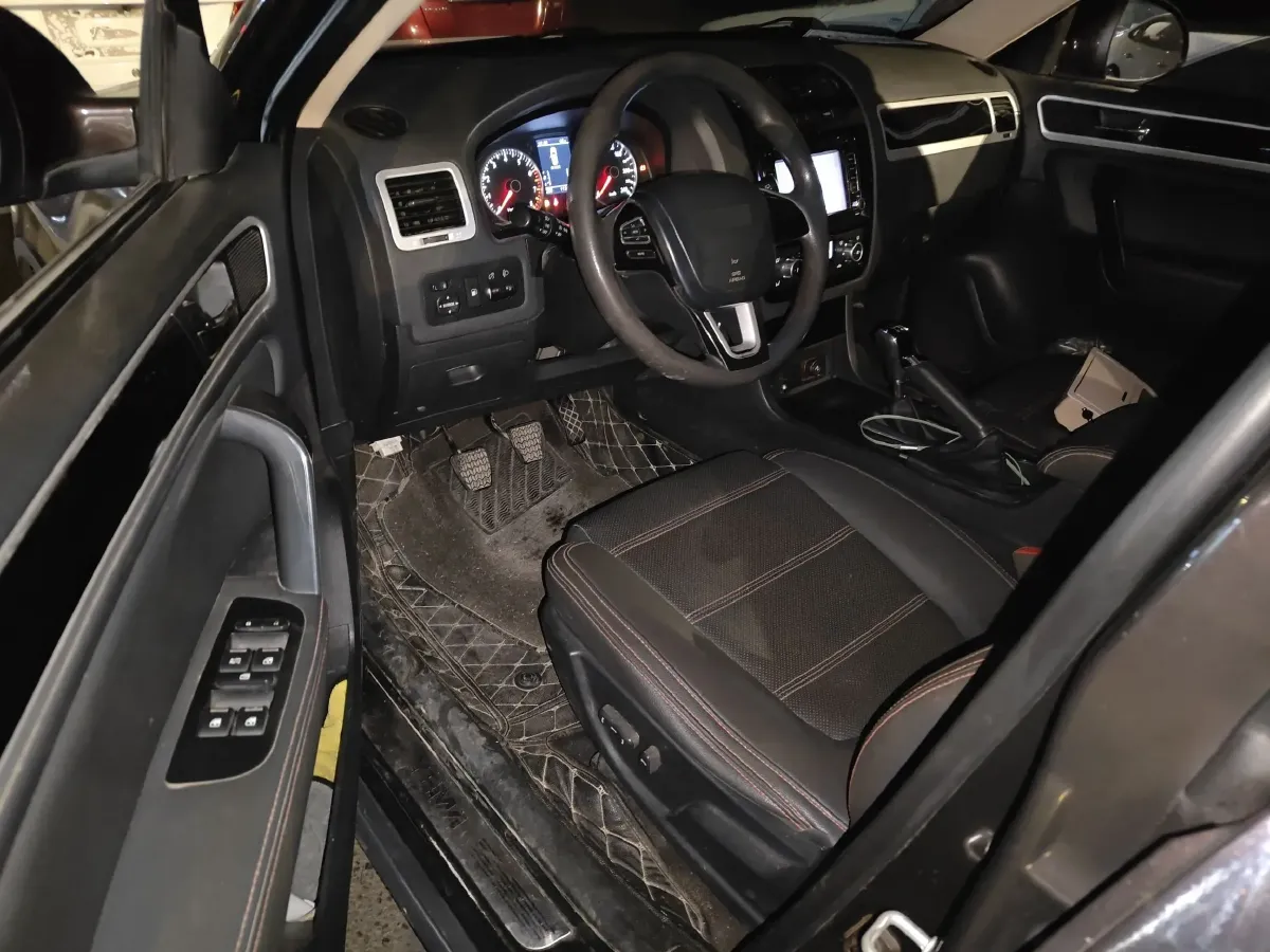 2015 Yema T70 1.8L 133HP L4 5MT,autocango,china used car exporter,china ev exporter,chinese used car exporter,chinese used ev exporter