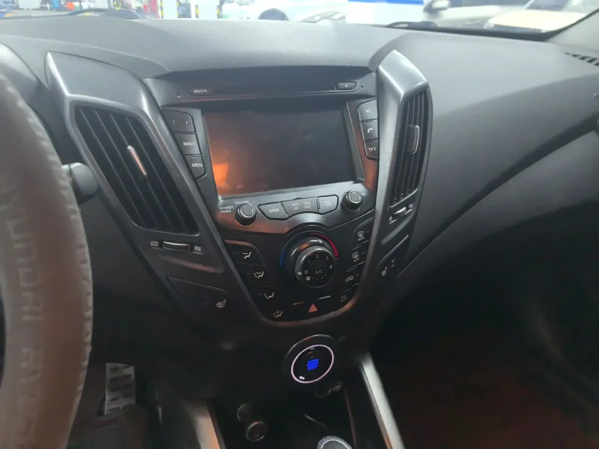 2012 Hyundai Veloster 1.6T 204HP L4 6AT,autocango,china used car exporter,china ev exporter,chinese used car exporter,chinese used ev exporter