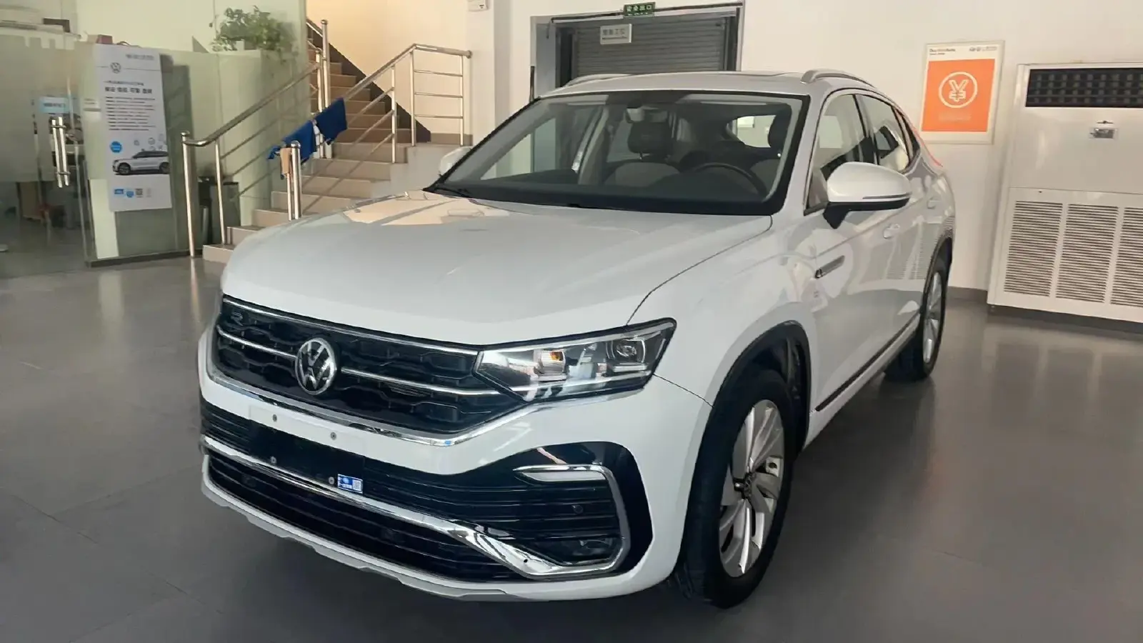 2023 Volkswagen Tayron X 2.0T 186HP L4 7DCT