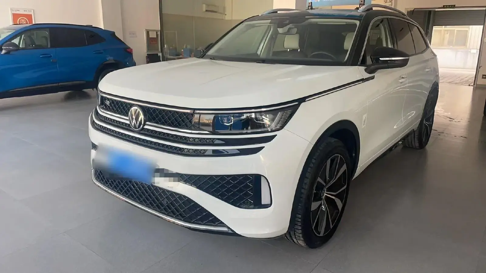 2023 Volkswagen Tavendor 2.0T 220HP L4 7DCT