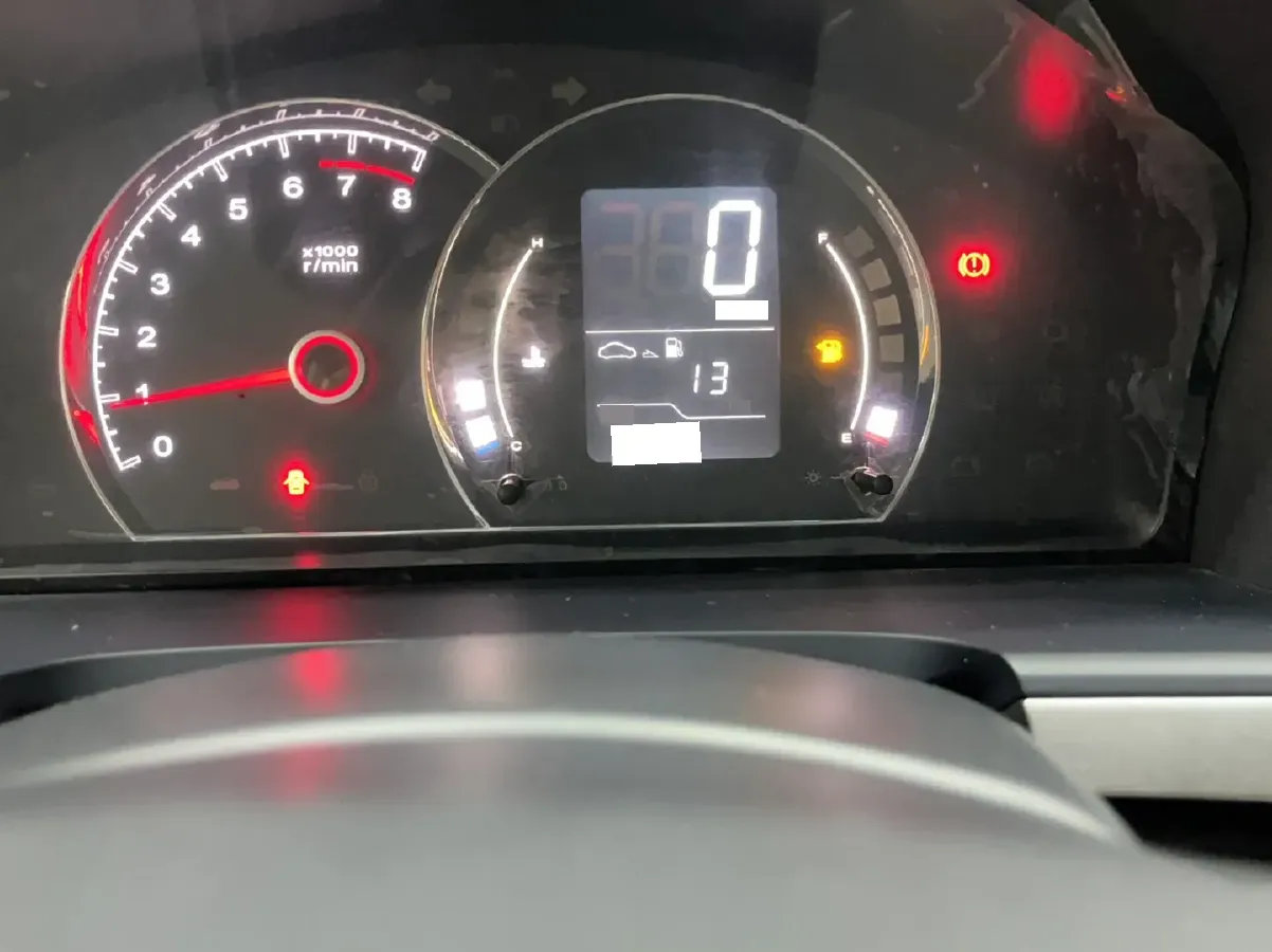 2013 Roewe 350 1.5L 109HP L4 5MT,autocango,china used car exporter,china ev exporter,chinese used car exporter,chinese used ev exporter