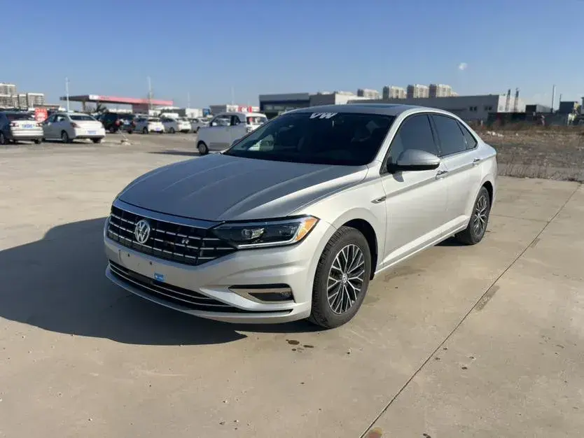 2020 Volkswagen Sagitar 1.2T 116HP L4 7DCT