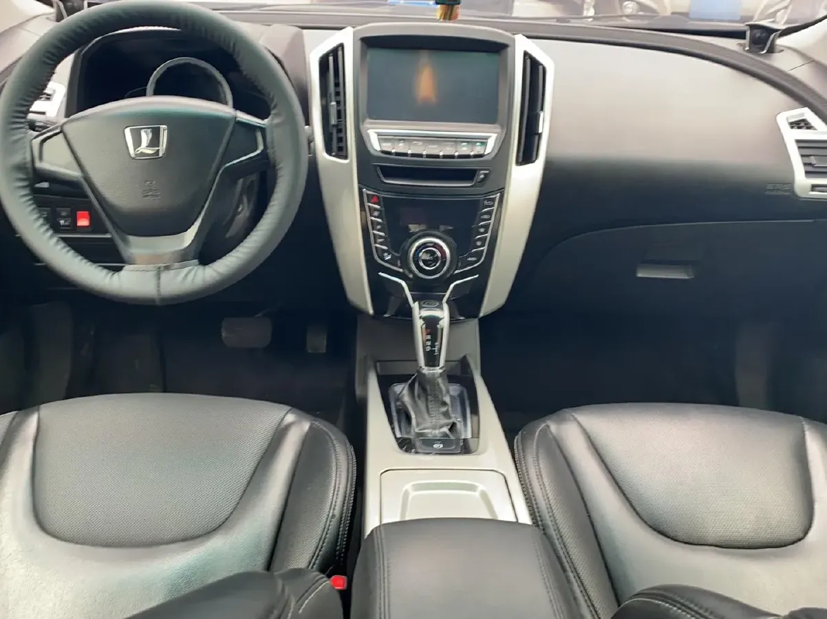 2016 Luxgen 6 SUV 1.8T 180HP L4 6AT,autocango,china used car exporter,china ev exporter,chinese used car exporter,chinese used ev exporter