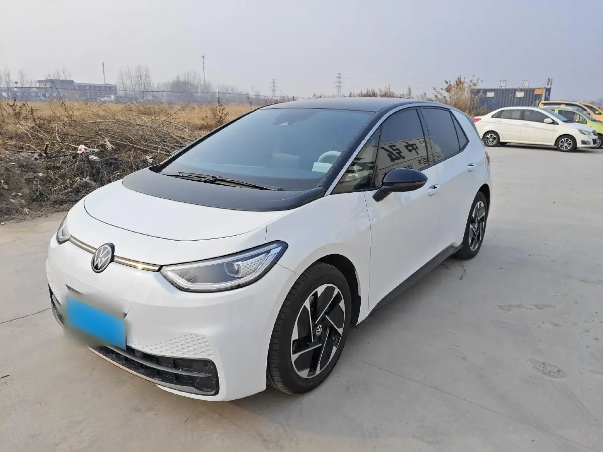 2025 Volkswagen ID.3 BEV 52.8KWH