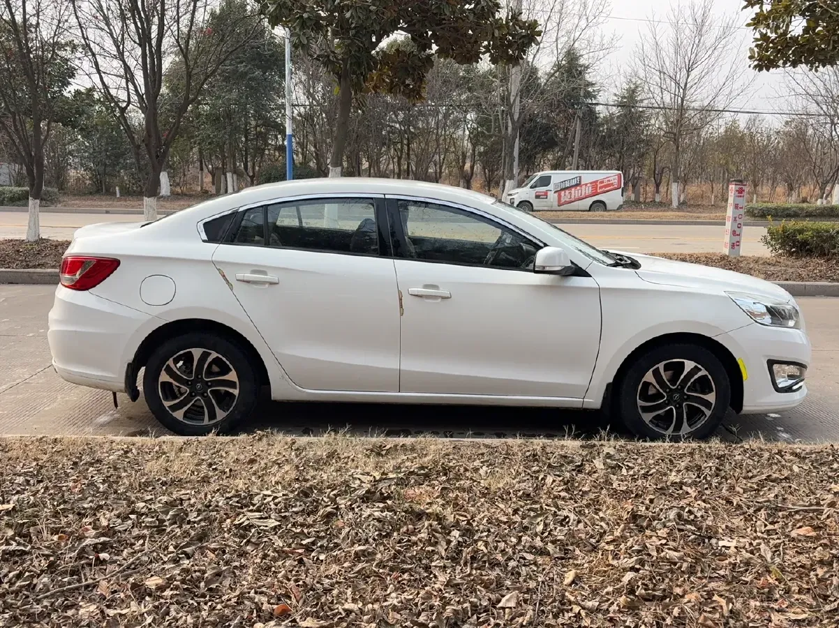 2015 HaiMa Family 1.6L 125HP L4 6MT,autocango,china used car exporter,china ev exporter,chinese used car exporter,chinese used ev exporter