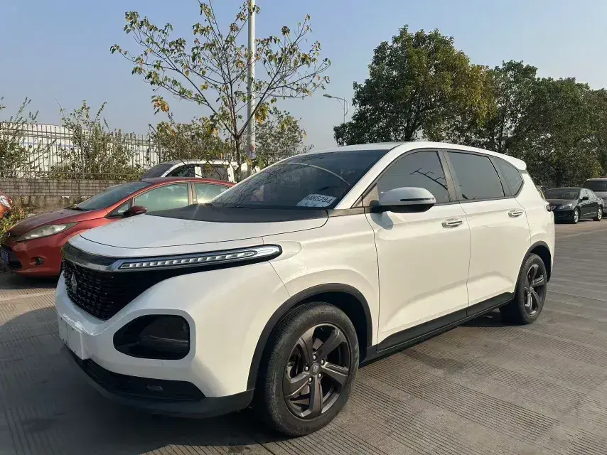 2019 BaoJun RM-5 1.5T 147HP L4 CVT