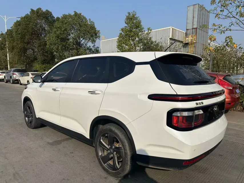 2019 BaoJun RM-5 1.5T 147HP L4 CVT,autocango,china used car exporter,china ev exporter,chinese used car exporter,chinese used ev exporter