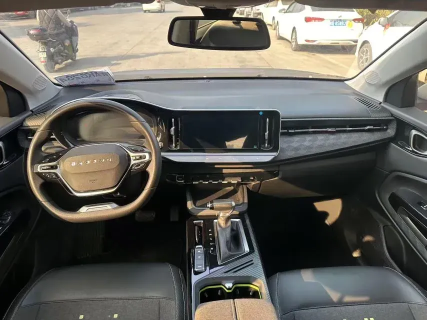 2019 BaoJun RM-5 1.5T 147HP L4 CVT,autocango,china used car exporter,china ev exporter,chinese used car exporter,chinese used ev exporter