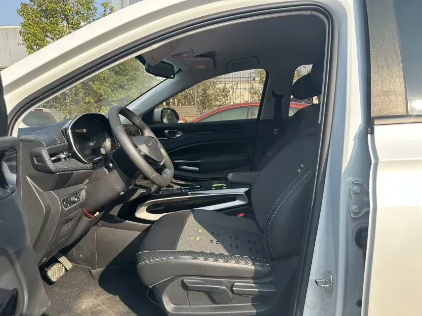 2019 BaoJun RM-5 1.5T 147HP L4 CVT,autocango,china used car exporter,china ev exporter,chinese used car exporter,chinese used ev exporter